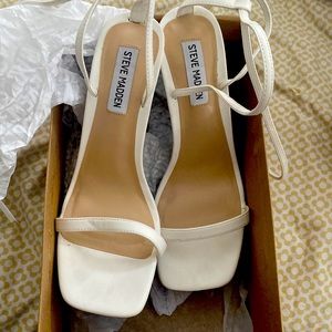 White cake stand heel Steve Madden shoes